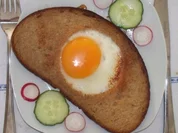 Spiegelei im Loch - Rezept