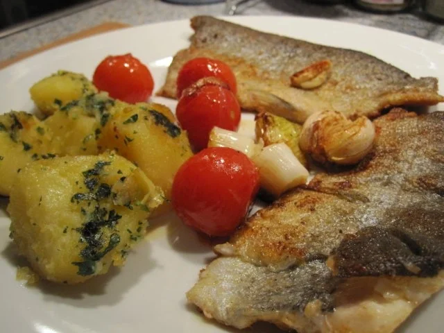 Rezept: Forellenfilets á la Ralf mit Petersilienkartoffel Bild Nr. 4 Forellenfilets á la Ralf mit Petersilienkartoffel - Rezept - Bild Nr. 4