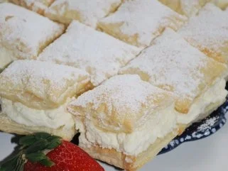 Rezept: Blätterteig Sahneschnitten Bild Nr. 3 Blätterteig Sahneschnitten - Rezept - Bild Nr. 3