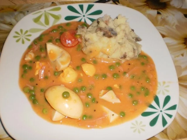 Eierfrikassee mit Champignonpüree - Rezept