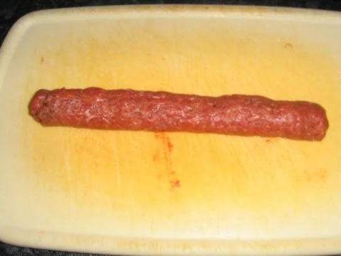 Cevapcici mit Pommes Tzaziki und Knoblauchbutter - Rezept - Bild Nr. 2