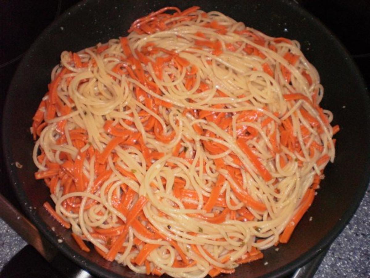 Knoblauch-Spaghetti, "RUCK-ZUCK" - Rezept - Bild Nr. 3