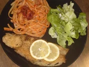 Seehecht mit Bavette und Tomatensoße - Rezept