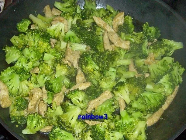 Rezept: Kochen: Schweine-Geschnetzeltes mit Broccoli Bild Nr. 5 Kochen: Schweine-Geschnetzeltes mit Broccoli - Rezept - Bild Nr. 5