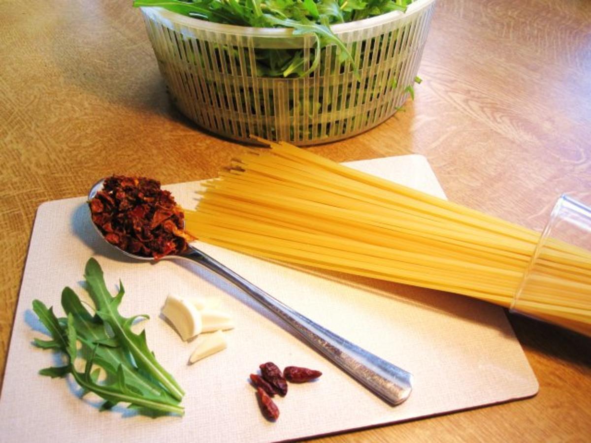 Spaghetti mit Rucola ... - Rezept - Bild Nr. 2