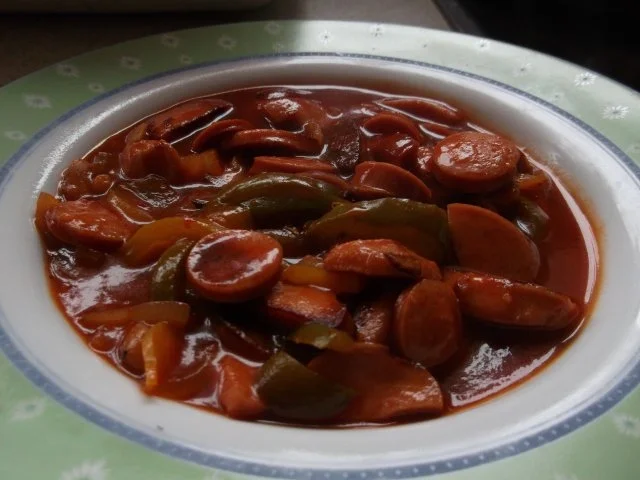 Rezept: Würstchengulasch Würstchengulasch - Rezept