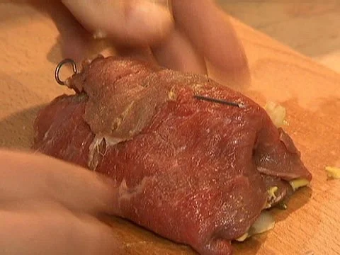 Rezept: Low Fat Roulade mit Rotkohl und Kartoffeln Bild Nr. 3 Low Fat Roulade mit Rotkohl und Kartoffeln - Rezept - Bild Nr. 3