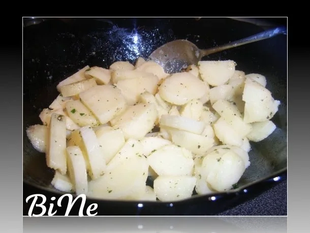 Rezept: BiNe` S KARTOFFEL - HÆHNCHENSALAT Bild Nr. 7 BiNe` S KARTOFFEL - HÆHNCHENSALAT - Rezept - Bild Nr. 7