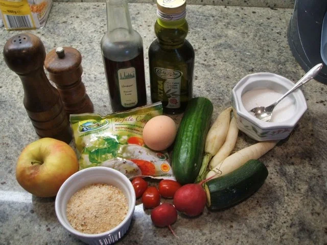 Salate: Rohkostsalat mit gebackenem Mozzarella - Rezept - Bild Nr. 2