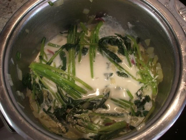 Soßen: Nudelsoße aus Radieschenblättern - Rezept - Bild Nr. 5