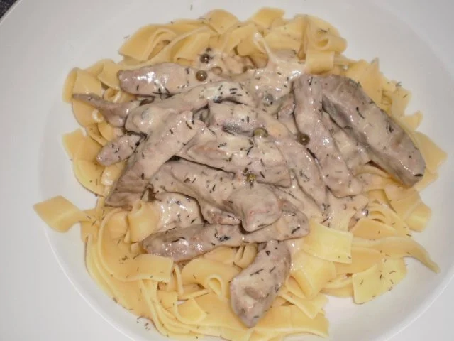 Rinder-Geschnetzteltes in Pfefferrahmsoße - Rezept