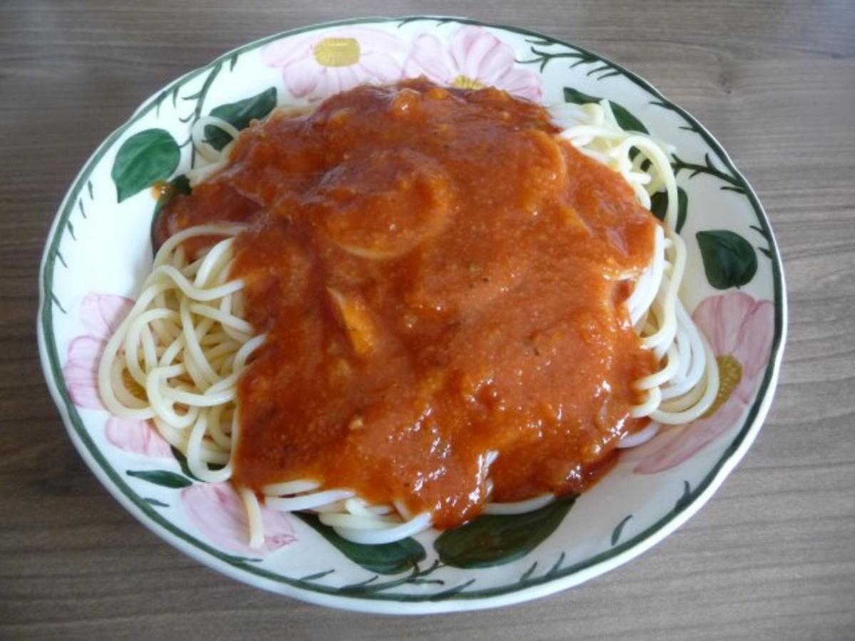 Fixe Küche : Spaghetti mit Tomatensoße - Rezept - Bild Nr. 2