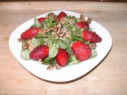 Feldsalat mit Erdbeeren - Rezept