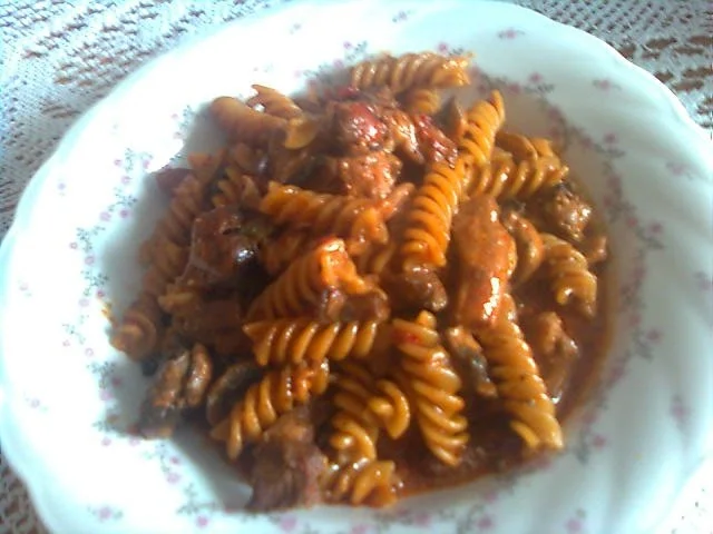 Rezept: Paprikageschnetzeltes mit Bärlauch Bild Nr. 2 Paprikageschnetzeltes mit Bärlauch - Rezept - Bild Nr. 2