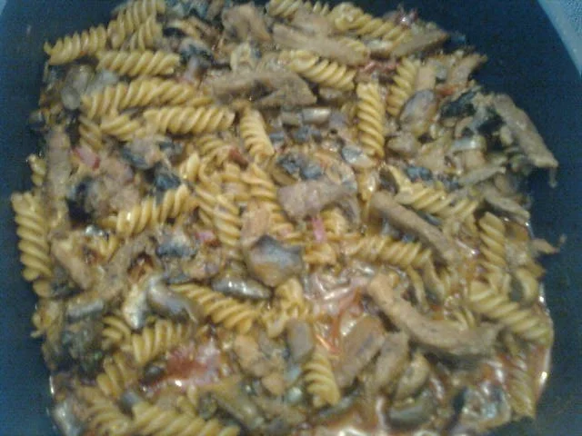 Rezept: Paprikageschnetzeltes mit Bärlauch Bild Nr. 3 Paprikageschnetzeltes mit Bärlauch - Rezept - Bild Nr. 3