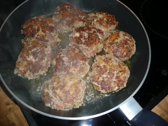 Rezept: Frikadellen nach Gina Bild Nr. 4 Frikadellen nach Gina - Rezept - Bild Nr. 4