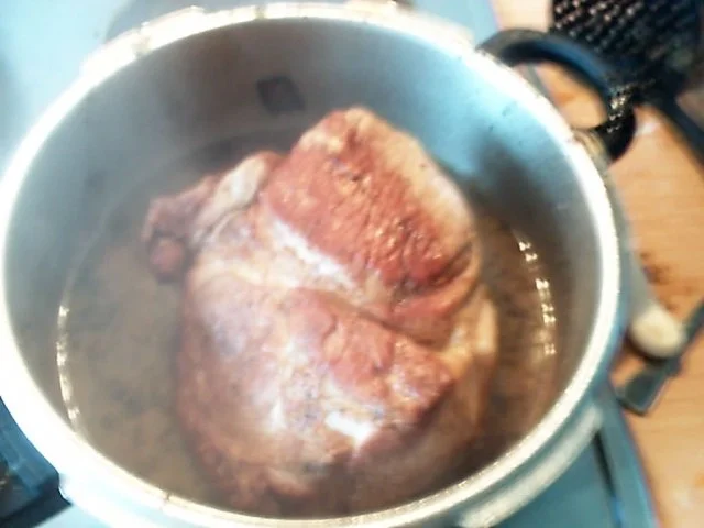 Dicker Braten vom Bug - Rezept - Bild Nr. 4