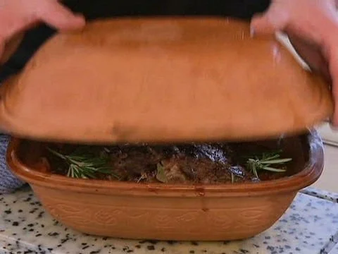 Geschmorte Lammschulter aus dem Römertopf mit Schmorgemüse und Rahmwirsing - Rezept - Bild Nr. 4