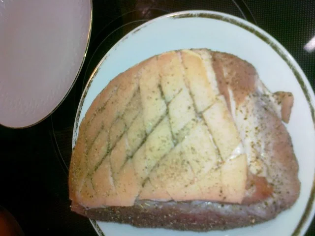 Rezept: Schweinebraten auf einem Gemüse Bett in Biersoße Bild Nr. 4 Schweinebraten auf einem Gemüse Bett in Biersoße - Rezept - Bild Nr. 4