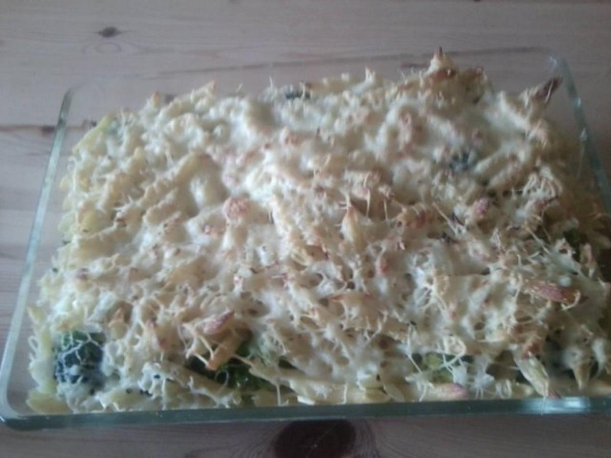 Brokkoli-Nudel-Gratin - Rezept mit Bild - kochbar.de