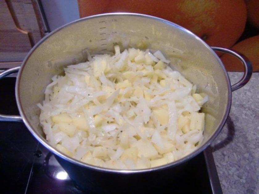 Weißkohlsuppe mit Hackfleisch - Rezept