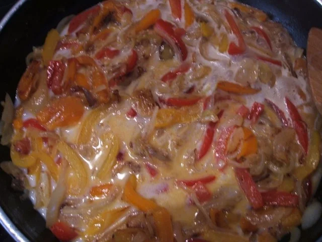 Rezept: Suppen: Gyros-Suppe aus Hühnerfleisch Bild Nr. 11 Suppen: Gyros-Suppe aus Hühnerfleisch - Rezept - Bild Nr. 11