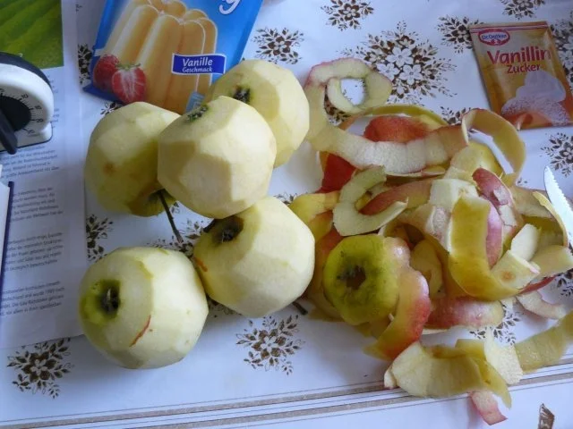 Rezept: Apfelsahnetorte Bild Nr. 3 Apfelsahnetorte - Rezept - Bild Nr. 3