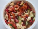 Bunter Gartensalat mit Limetten-Kräuter-Dressing - Rezept
