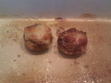 Champignons überbacken mit Hackfleisch Schmelzkäsefüllung - Rezept