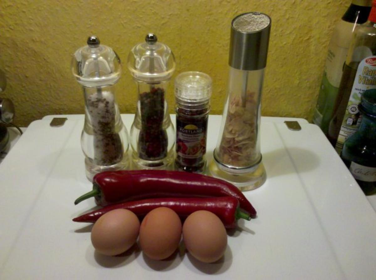 Eier: Pikantes Paprika-Rührei - Rezept - Bild Nr. 2