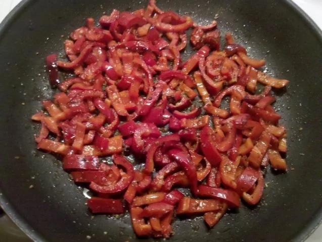 Eier: Pikantes Paprika-Rührei - Rezept - Bild Nr. 4