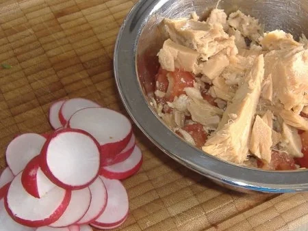 Rezept: Lauwarmer Salat von grünem Spargel und Thunfisch Bild Nr. 4 Lauwarmer Salat von grünem Spargel und Thunfisch - Rezept - Bild Nr. 4