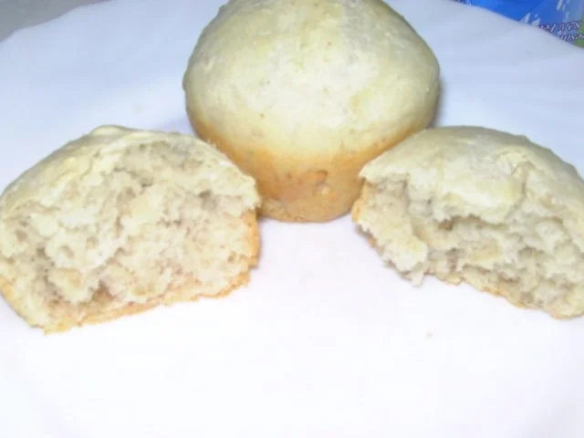 Rezept: Dinkel-"Brot"-Muffins mit Sonnenblumenkernen Dinkel-"Brot"-Muffins mit Sonnenblumenkernen - Rezept