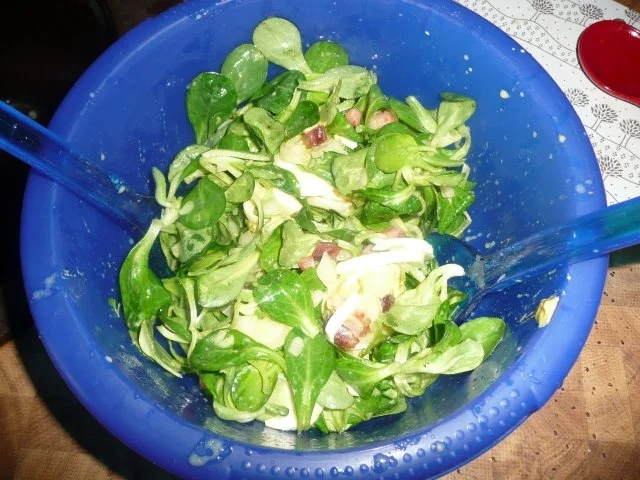 Rezept: Spießbraten mit Nudeln + Vielläppcher-Salat Bild Nr. 2 Spießbraten mit Nudeln + Vielläppcher-Salat - Rezept - Bild Nr. 2