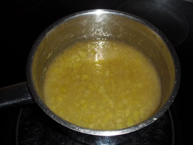 Rezept: Rhabarberkompott auf Sahnecreme Rhabarberkompott auf Sahnecreme - Rezept