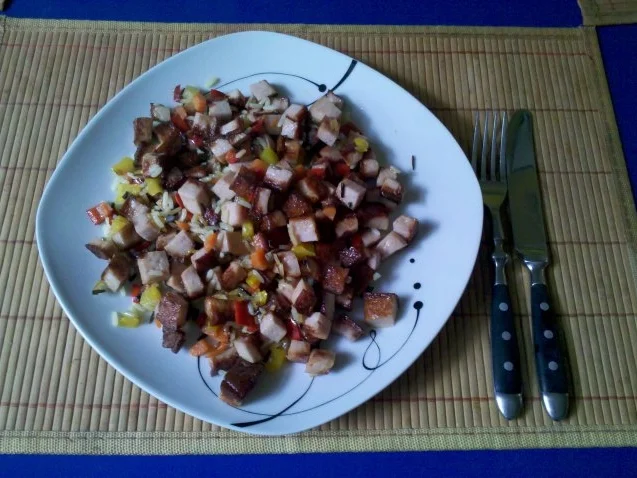 Rezept: Fleisch: Restepfanne mit Gemüsereis und Fleischkäse Bild Nr. 5 Fleisch: Restepfanne mit Gemüsereis und Fleischkäse - Rezept - Bild Nr. 5