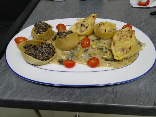 Hauptgang: fleischlos gefüllte Muschelnudeln - Rezept