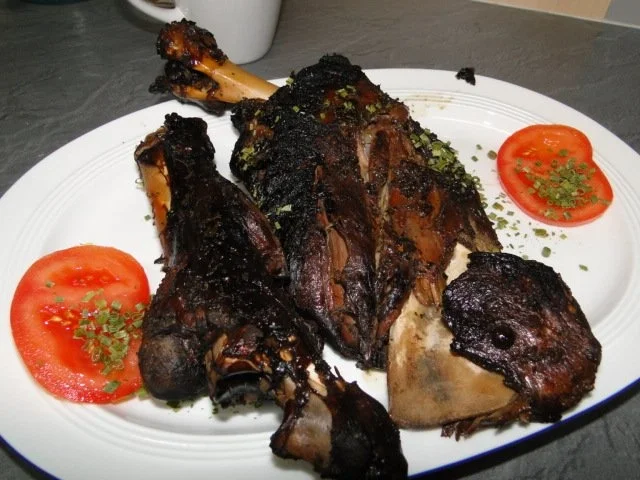 Rehunterschenkel in Rotwein - Rezept