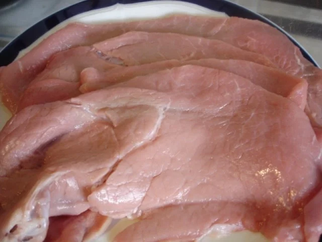 Kalbschnitzel mit Spargelspitzen und neuen Kartoffeln als Kartoffelpilze - Rezept - Bild Nr. 2