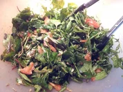 Gemischter Salat mit Ziegenkäse, Tomaten und Körnern - Rezept