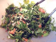 Gemischter Salat mit Ziegenkäse, Tomaten und Körnern - Rezept