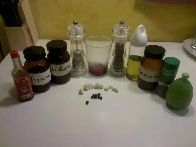 Geflügel: Wachteln mit schwarzem thailändischen Klebreis und Gorgonzola-Waldpilzsoße - Rezept - Bild Nr. 2