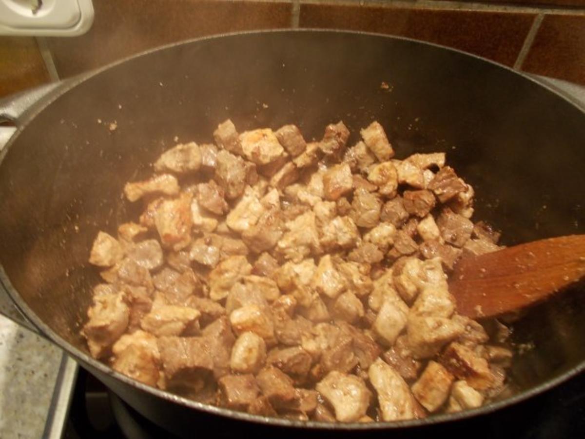Ungarisches Paprikagulasch - einfach - 175 kcal/100g