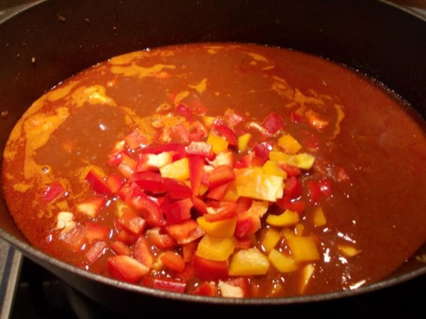 Ungarisches Paprikagulasch - einfach - 175 kcal/100g