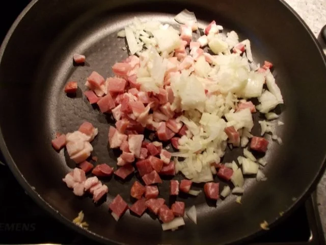 Rezept: Geschmorte Bohnen mit Dörrfleisch Bild Nr. 3 Geschmorte Bohnen mit Dörrfleisch - Rezept - Bild Nr. 3