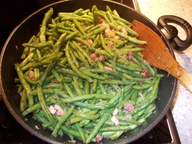 Rezept: Geschmorte Bohnen mit Dörrfleisch Bild Nr. 4 Geschmorte Bohnen mit Dörrfleisch - Rezept - Bild Nr. 4