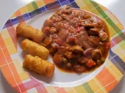 Wurst-Gemüsepfanne mit Tomaten-Soße - Rezept