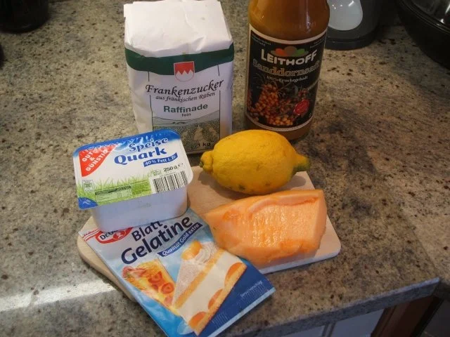 Dessert: Melonen-Quark-Dessert mit Sanddornsaft - Rezept - Bild Nr. 2