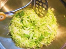 Krautsalat - ganz kurz gedünstet - Rezept