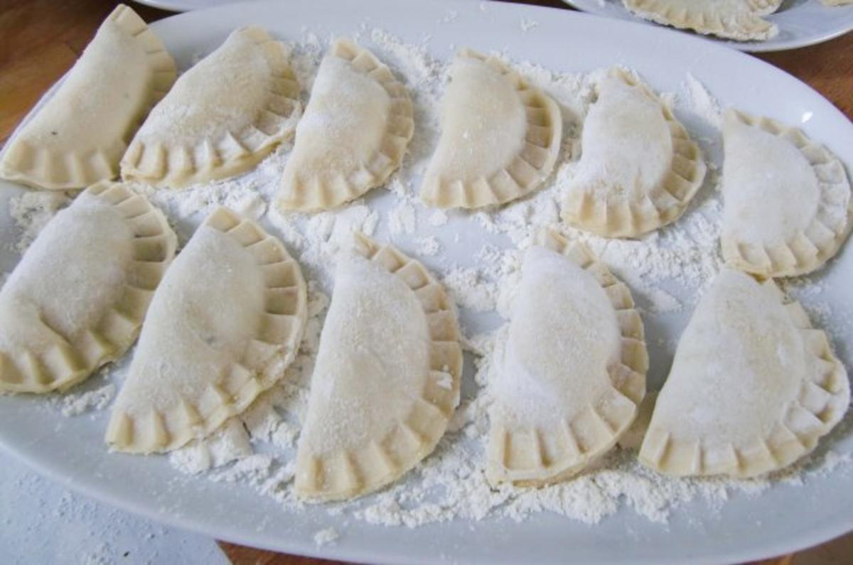 Bilder für Ravioli mit Brennnesselfüllung - Rezept